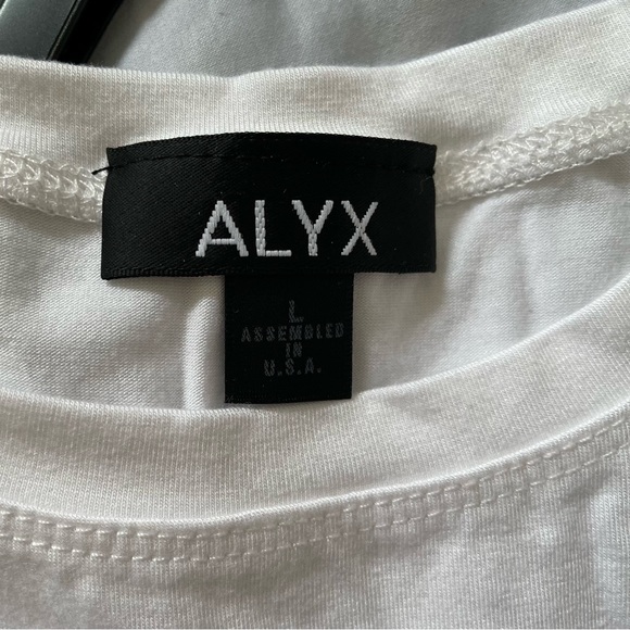 Alyx Cruise Control short sleeve top size Large- white with navy pineapple NWT - Picture 5 of 6